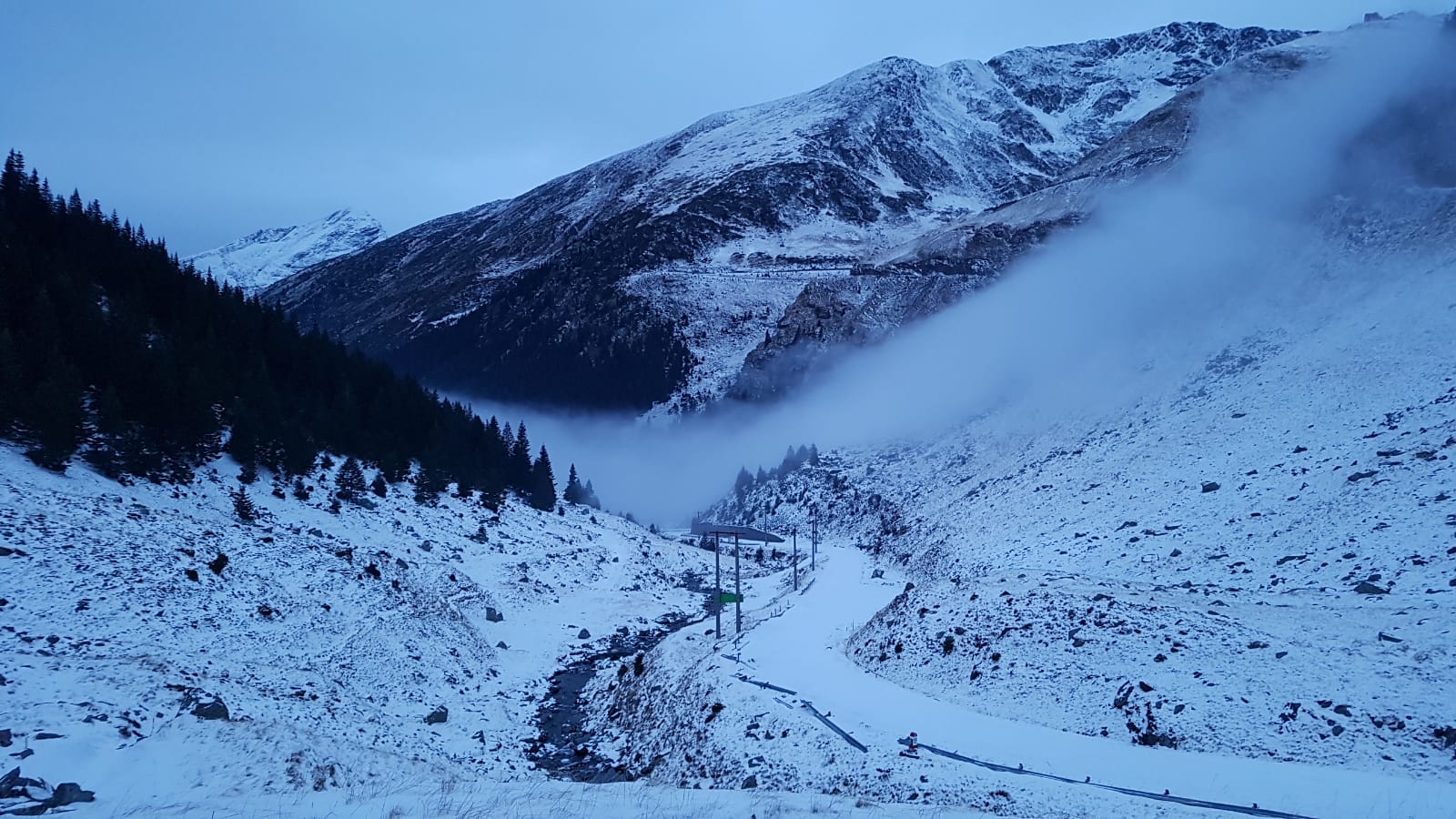 Transfăgărășan de poveste într-un cadru hibernal