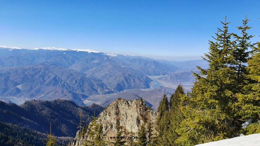 Zbor deasupra Muntelui Cozia