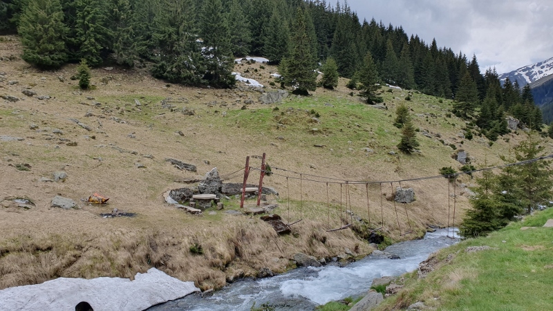 Ecou radio peste Munții Făgăraș