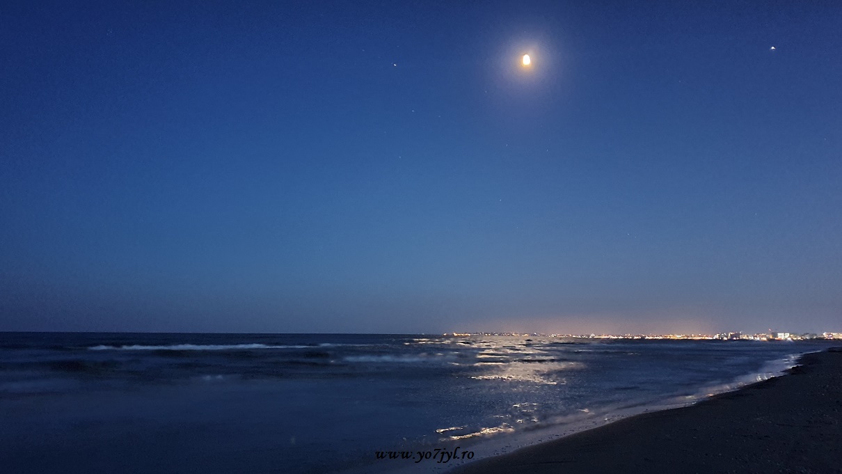 Lumina Învierii între cer și mare