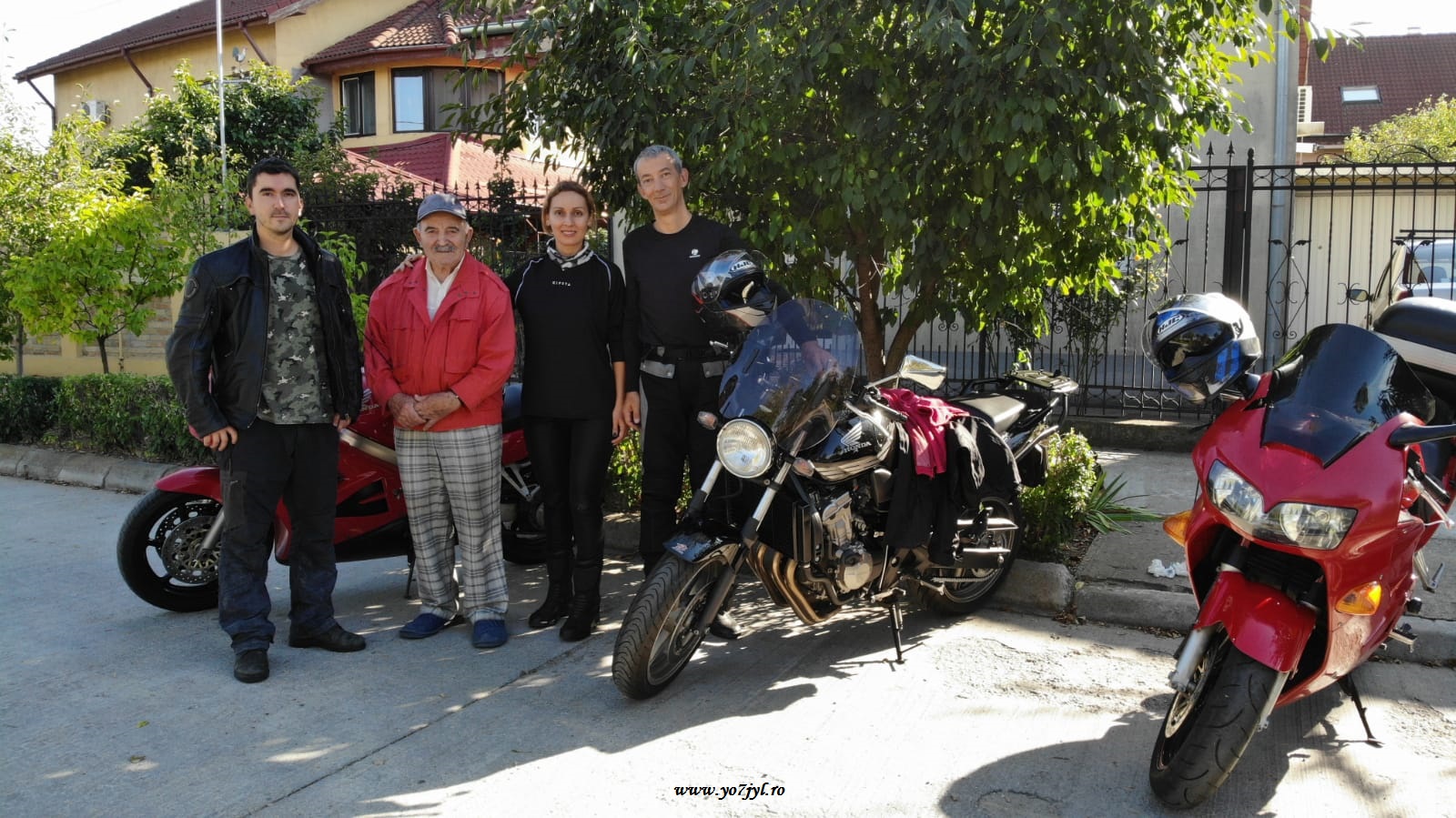 Aventura celor trei mușchetari radioamatori pe drumurile Băniei