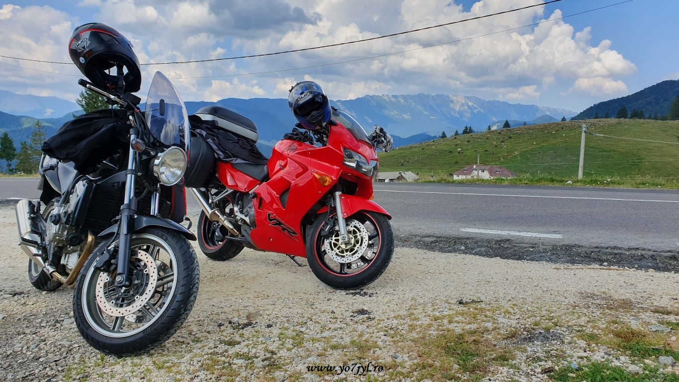 Hoinari cu motocicletele pe meleaguri brașovene