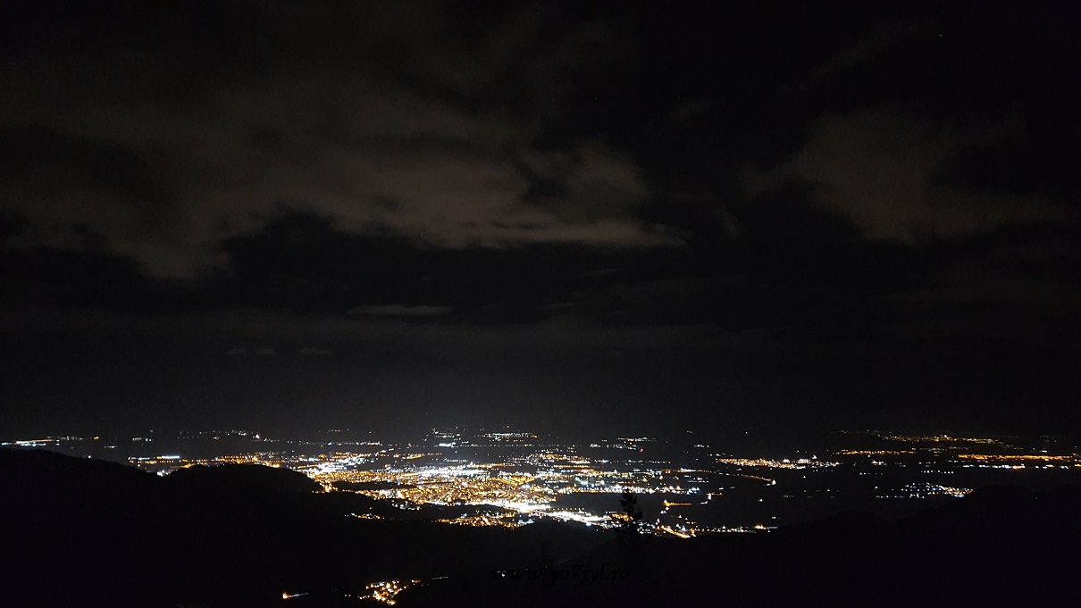 În prag de Crăciun la Cabana Piatra Mare