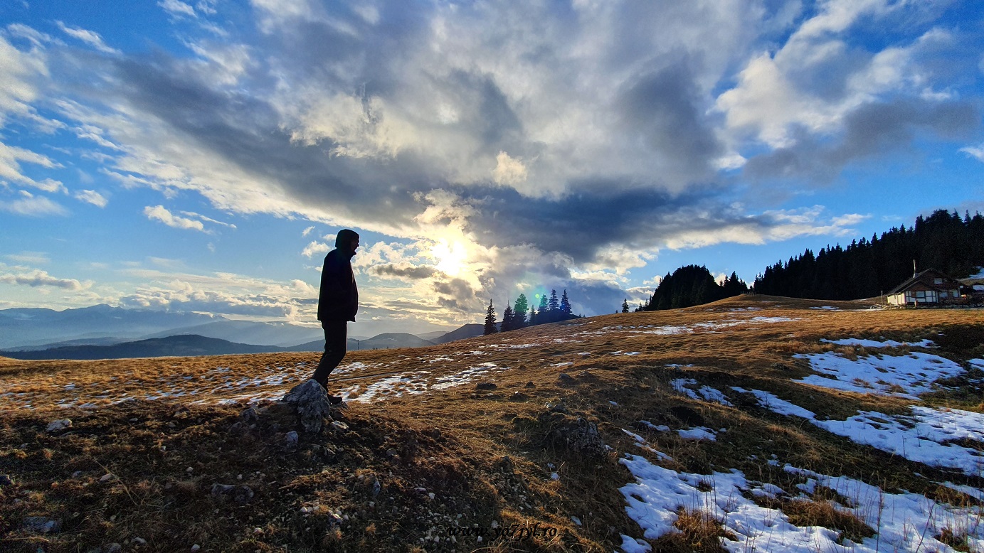 În prag de Crăciun la Cabana Piatra Mare